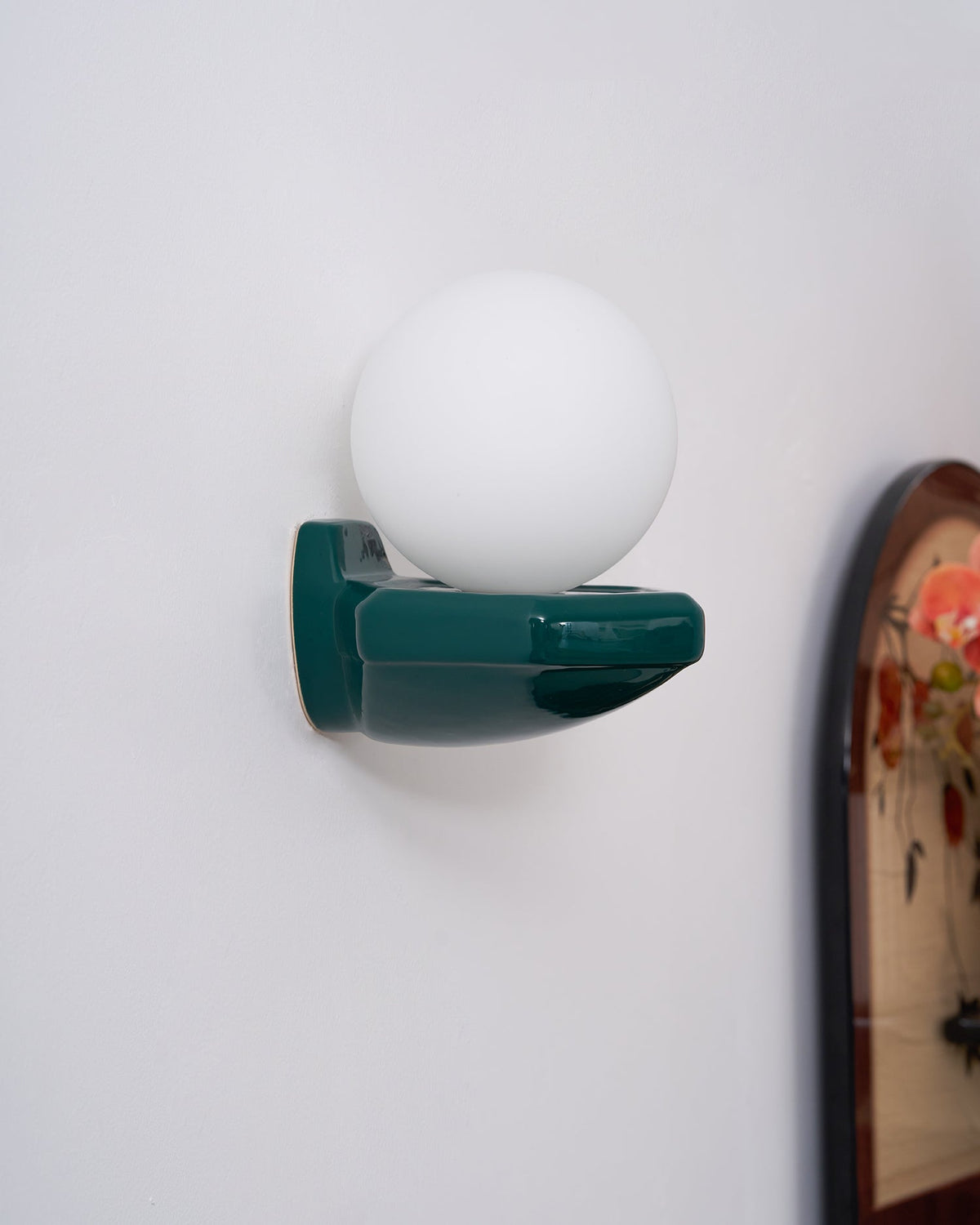 Viraerella Wall Lamp