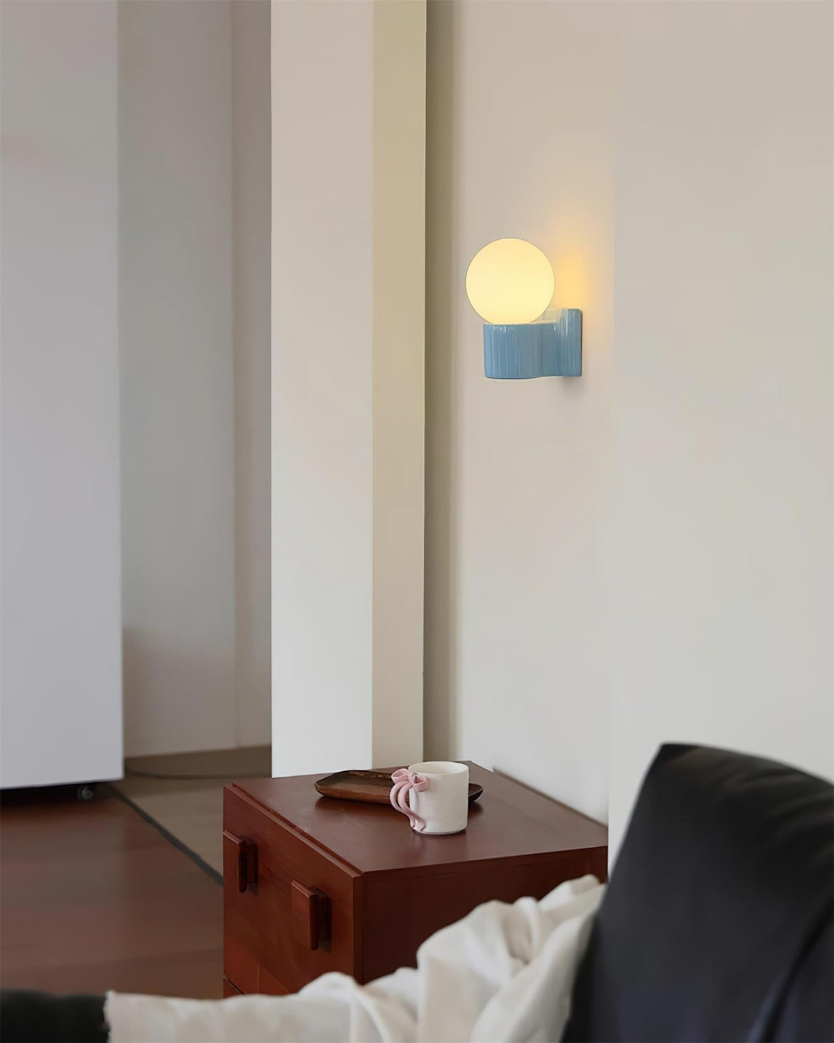 Viraerella Wall Lamp
