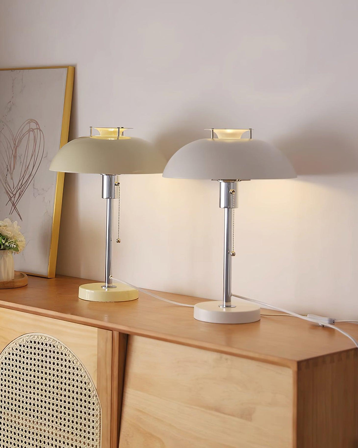 Elaelelia Table Lamp