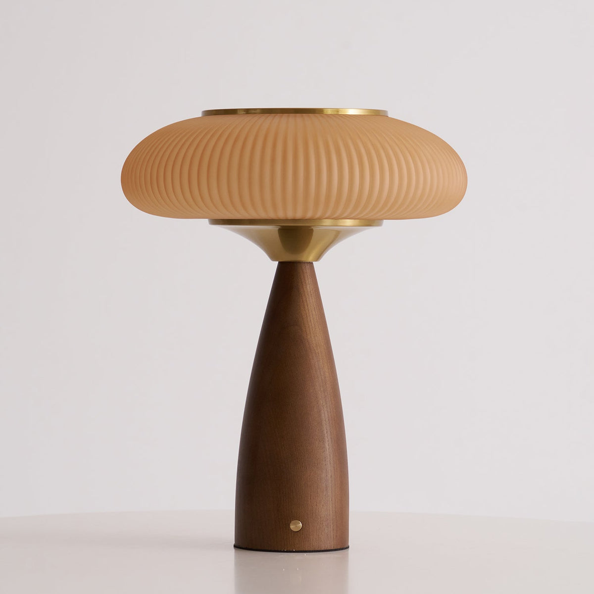 Reneriella Table Lamp