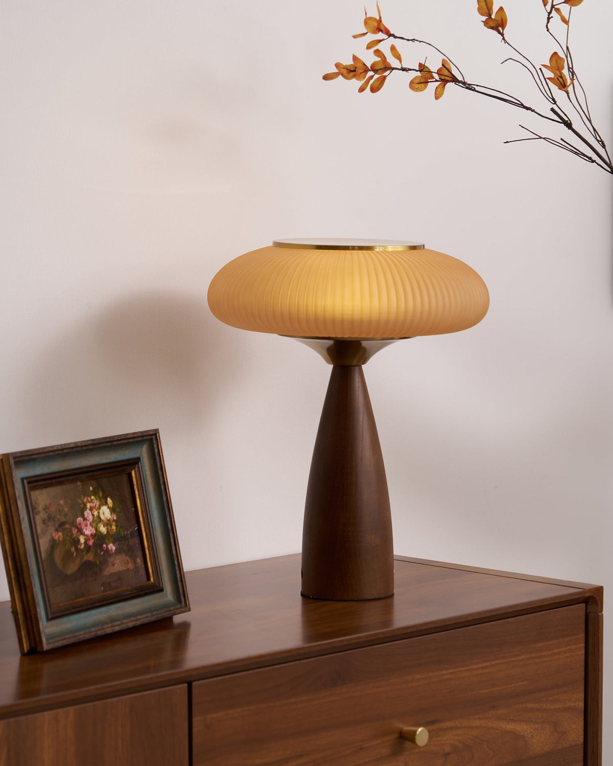 Reneriella Table Lamp