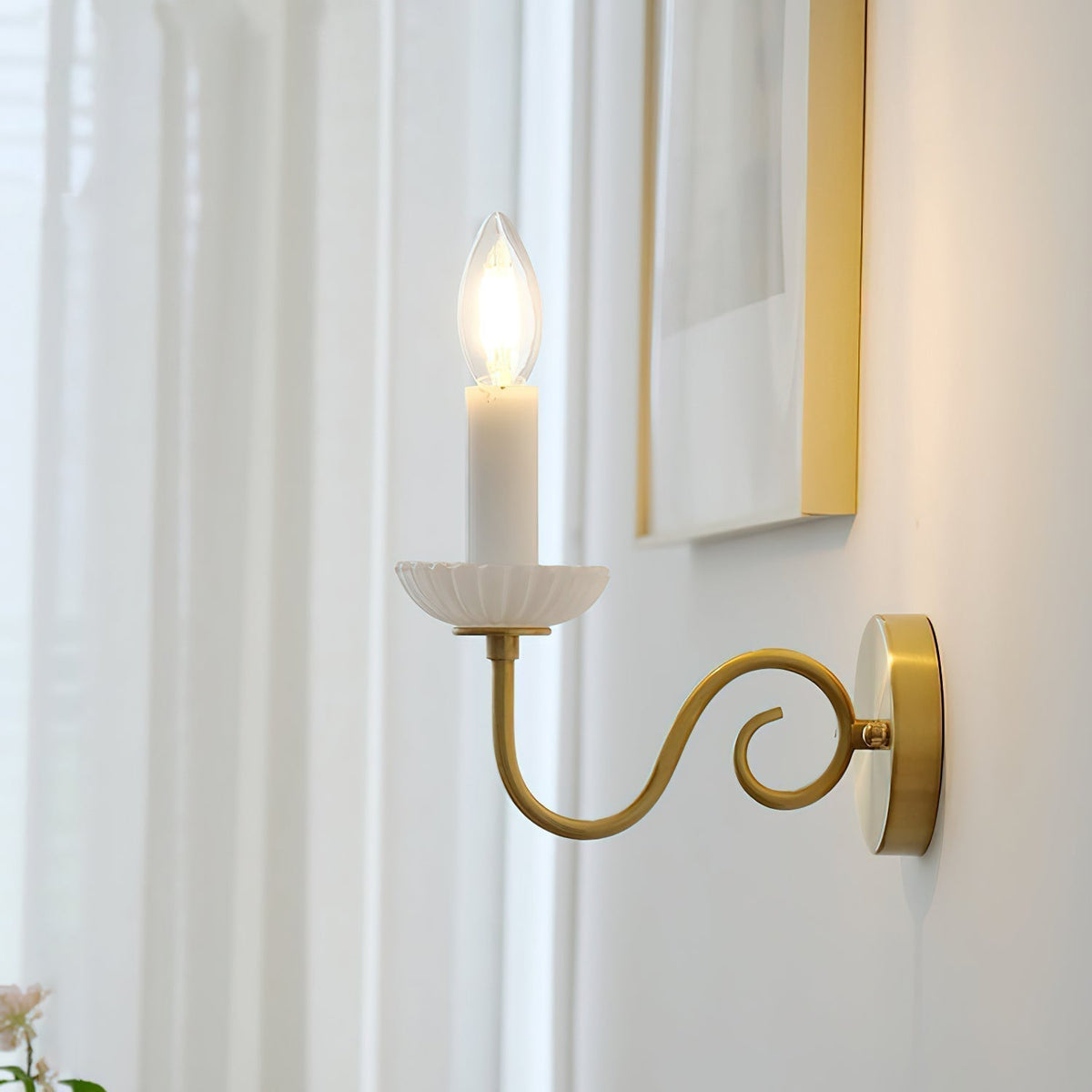 Lumeeria Wall Lamp
