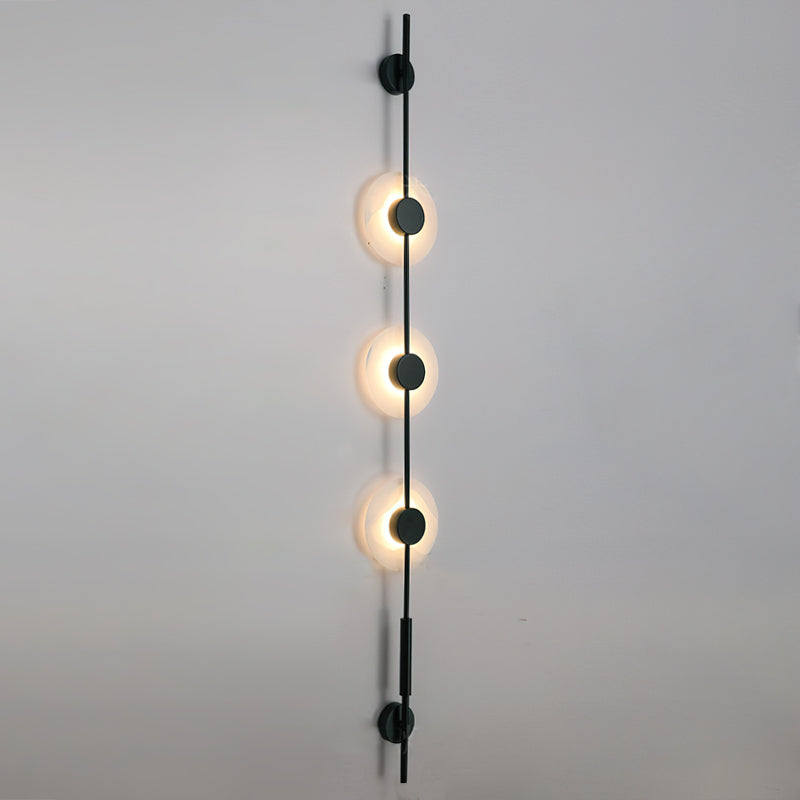 Nivaraya Vertical Alabaster Wall Lamp