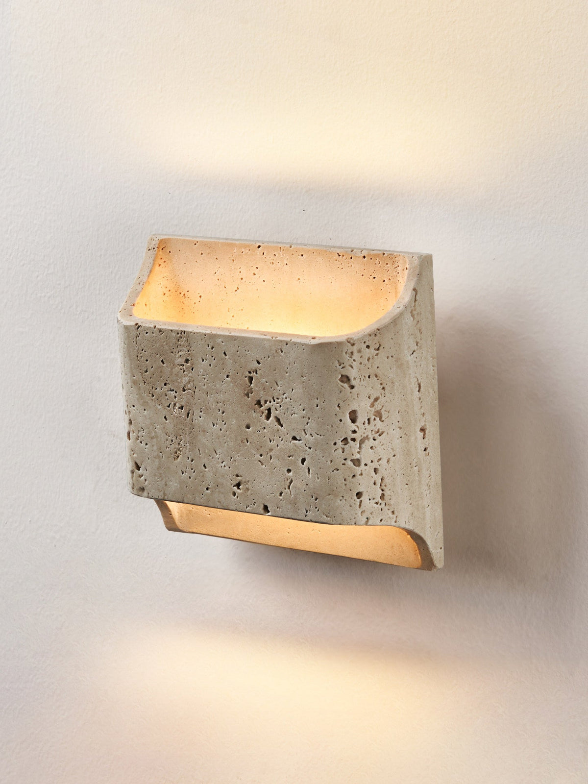 Viraoine Wall Light