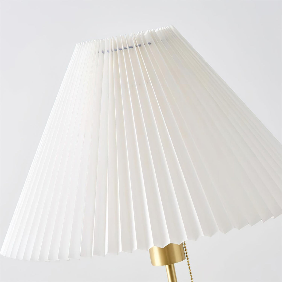 Viraorina Table Lamp