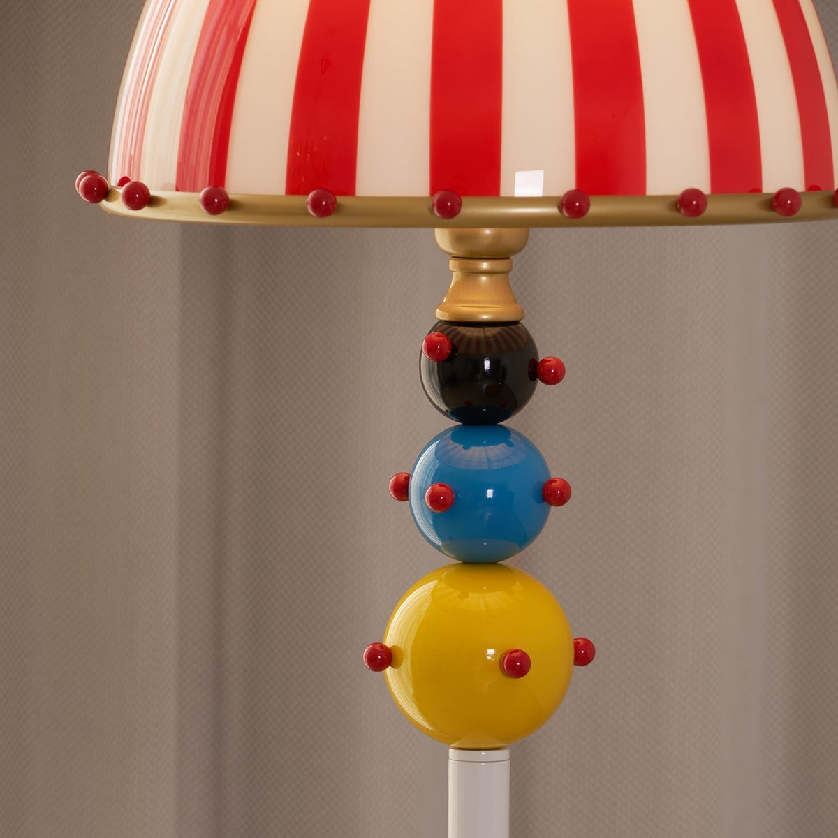 Teriaaine Floor Lamp