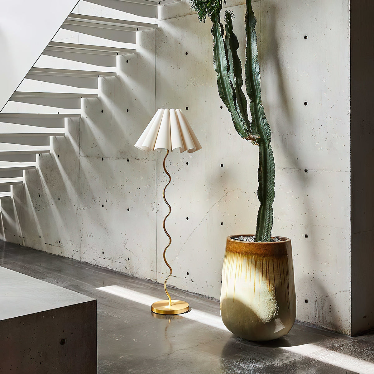 Seraphiel Cora Floor Lamp