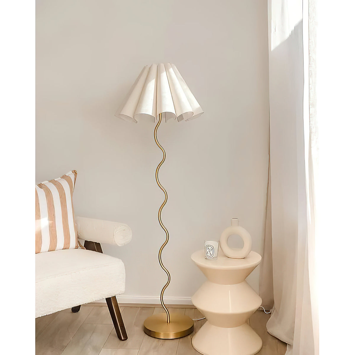 Seraphiel Cora Floor Lamp