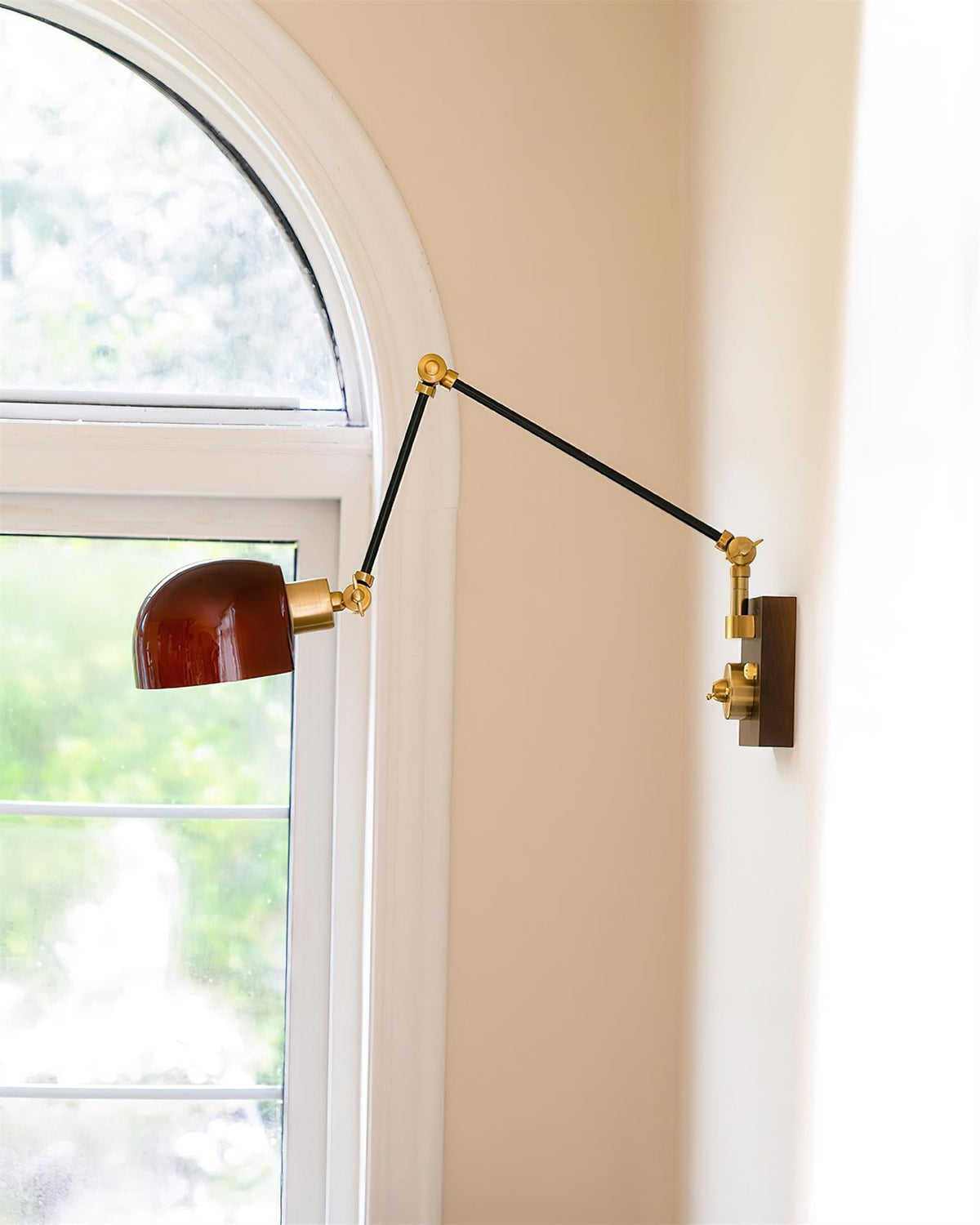 Rynette Wall Lamp