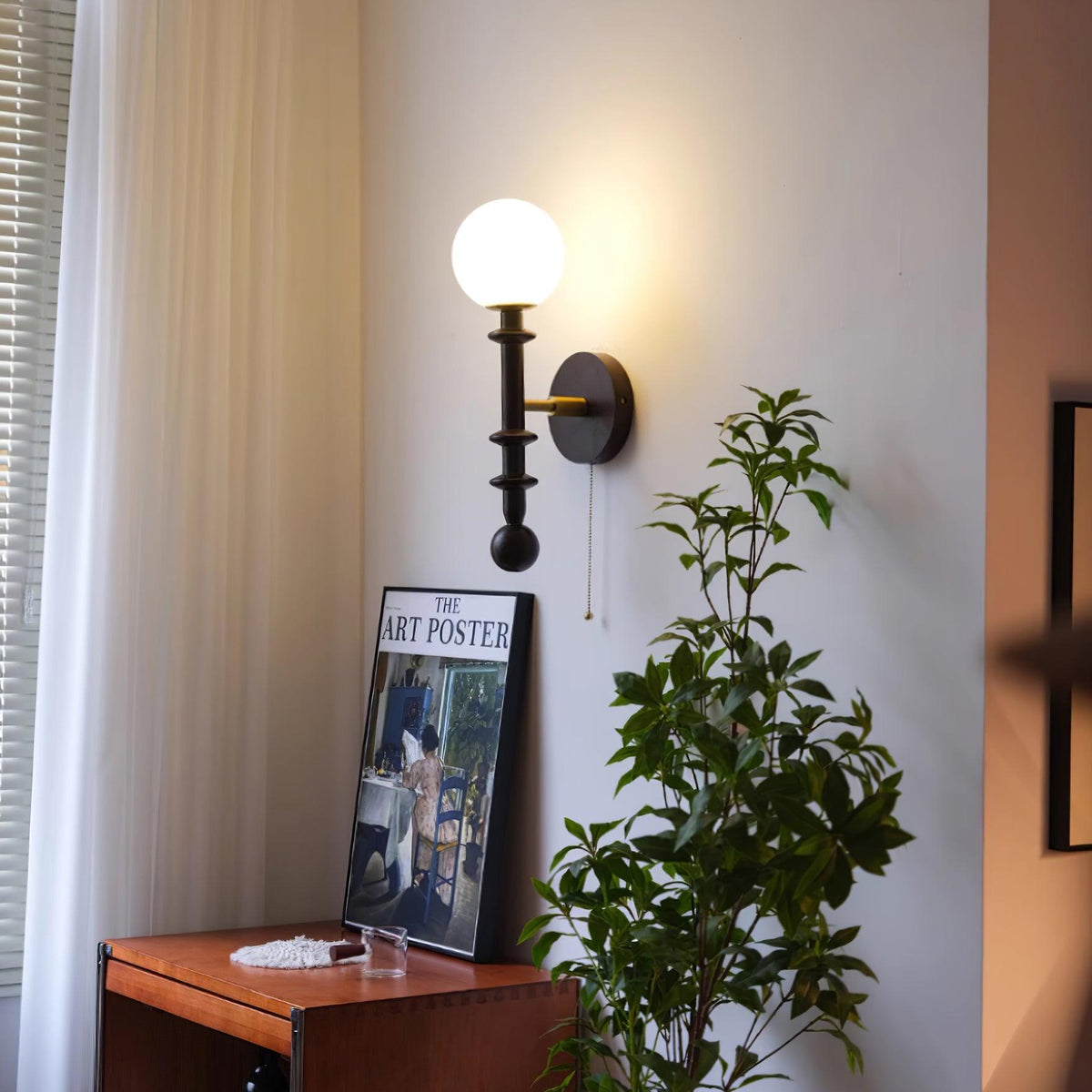 Velno Wall Lamp