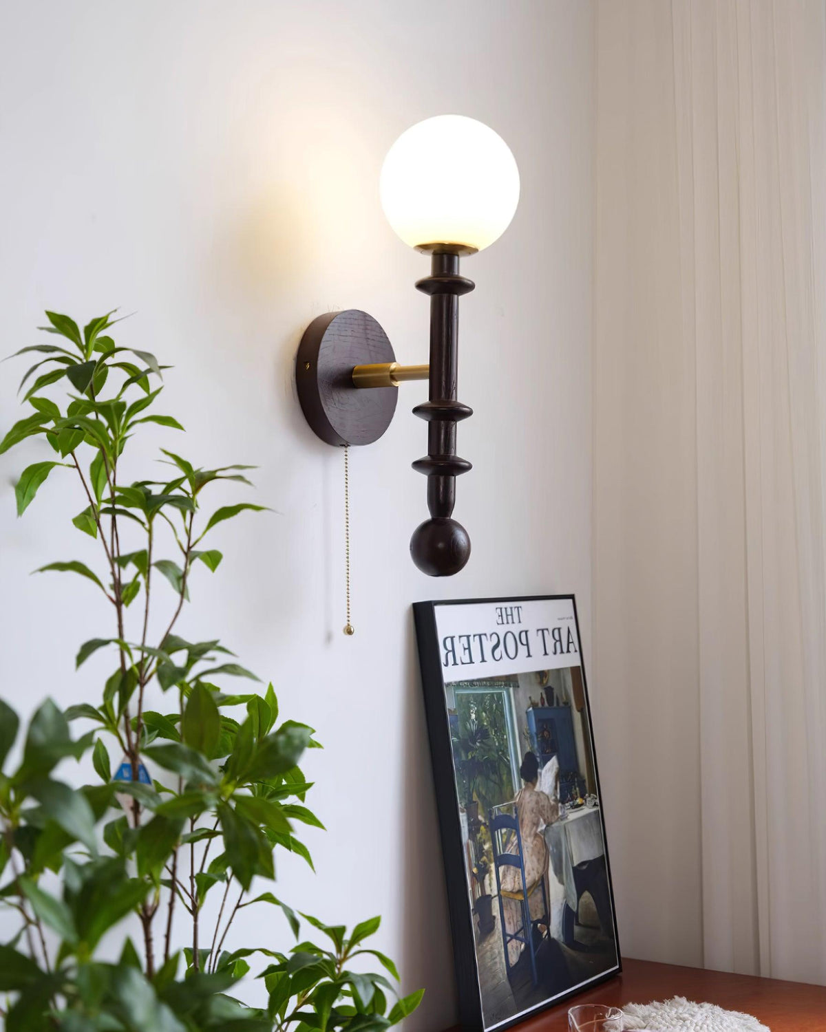Velno Wall Lamp