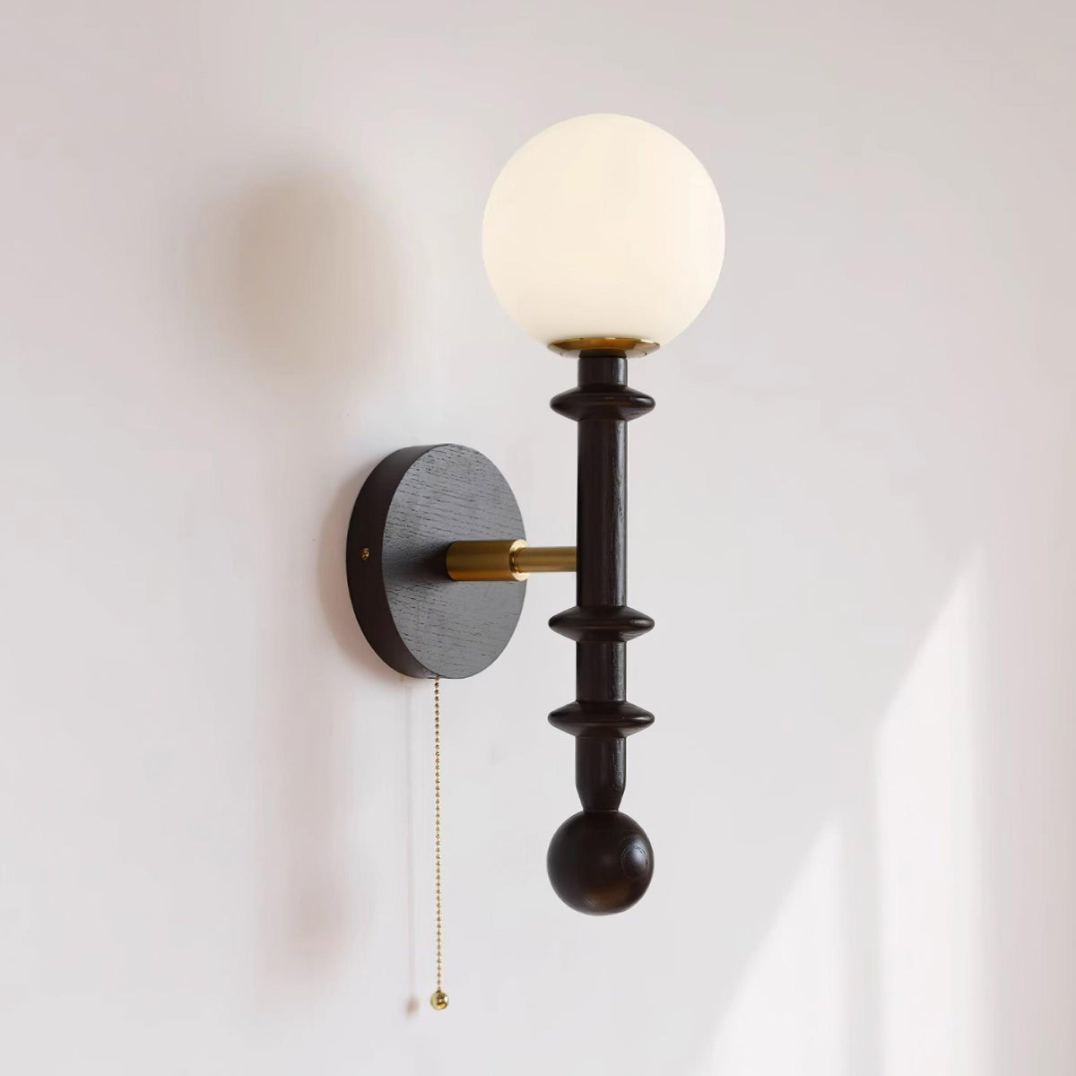 Velno Wall Lamp