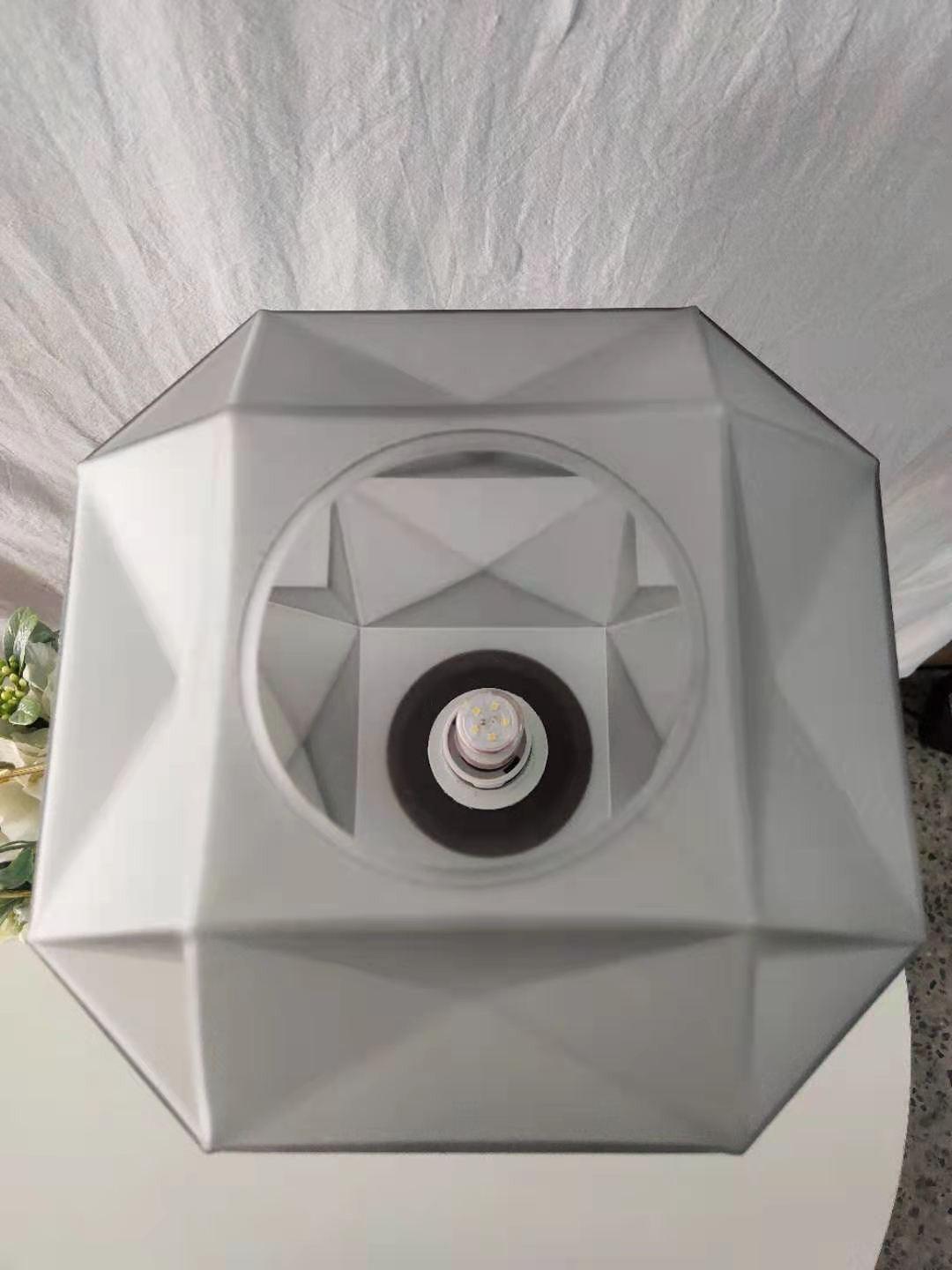 Veylin Table Lamp