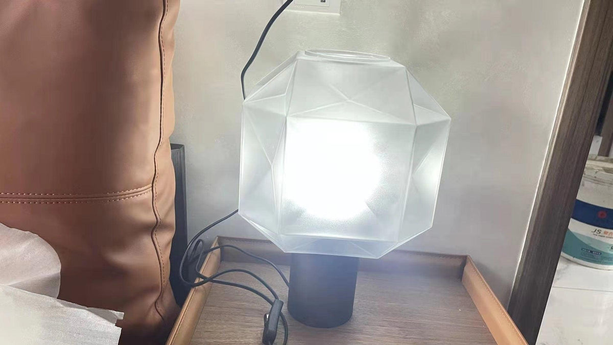 Veylin Table Lamp