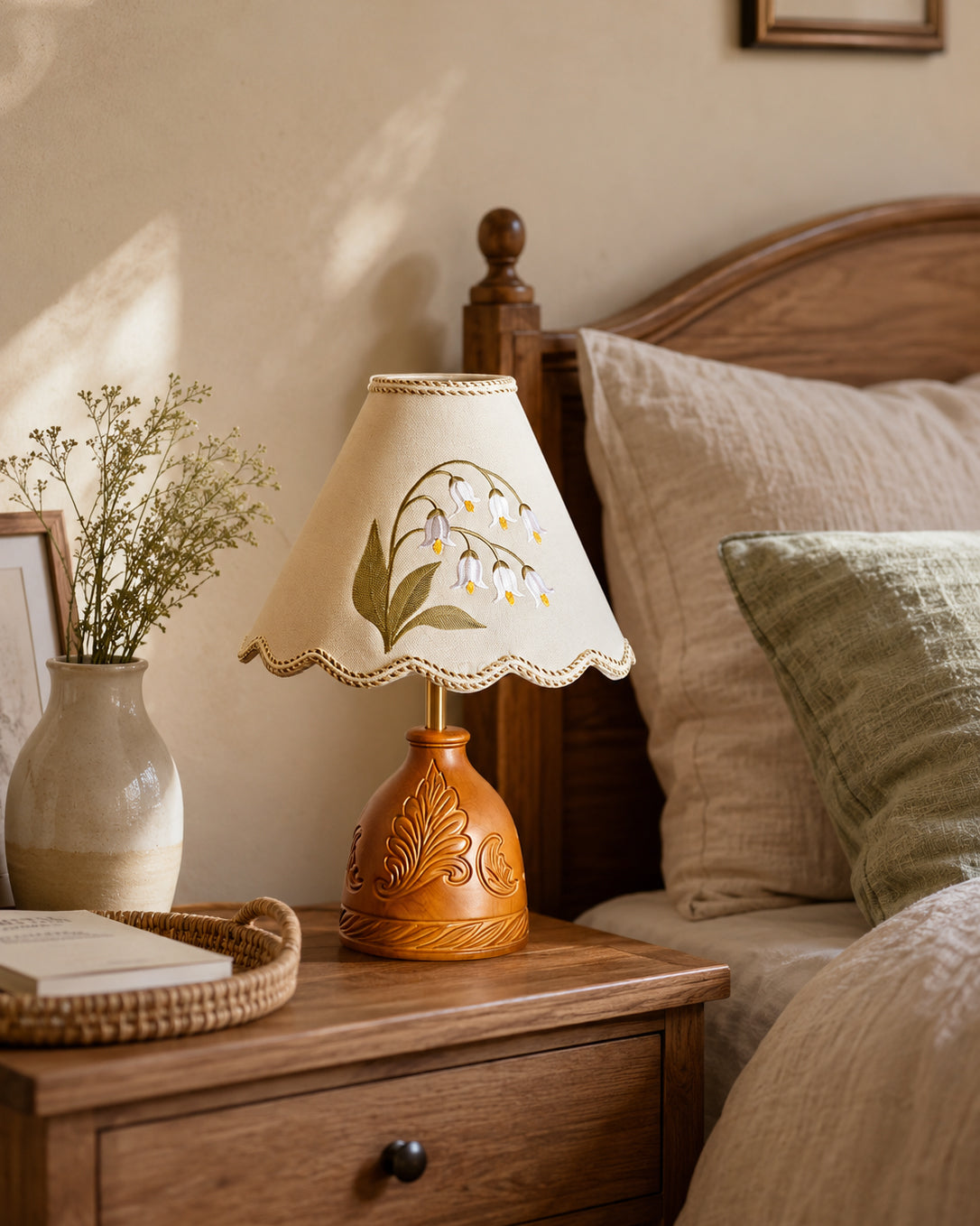 Seleelia Table Lamp