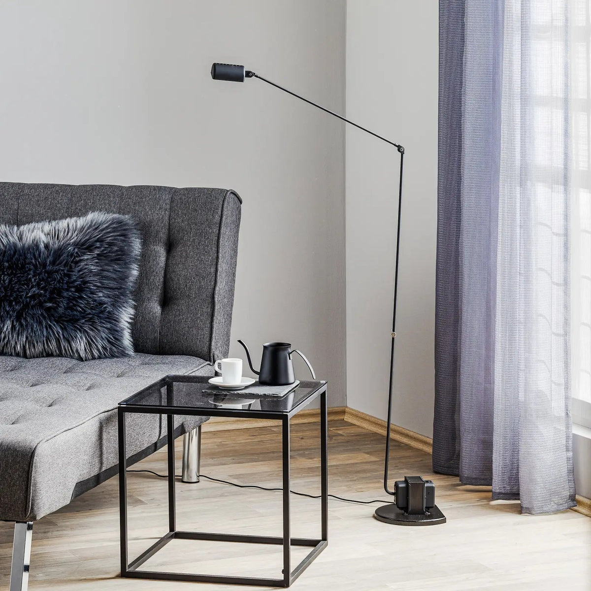 Daphine Floor Lamp