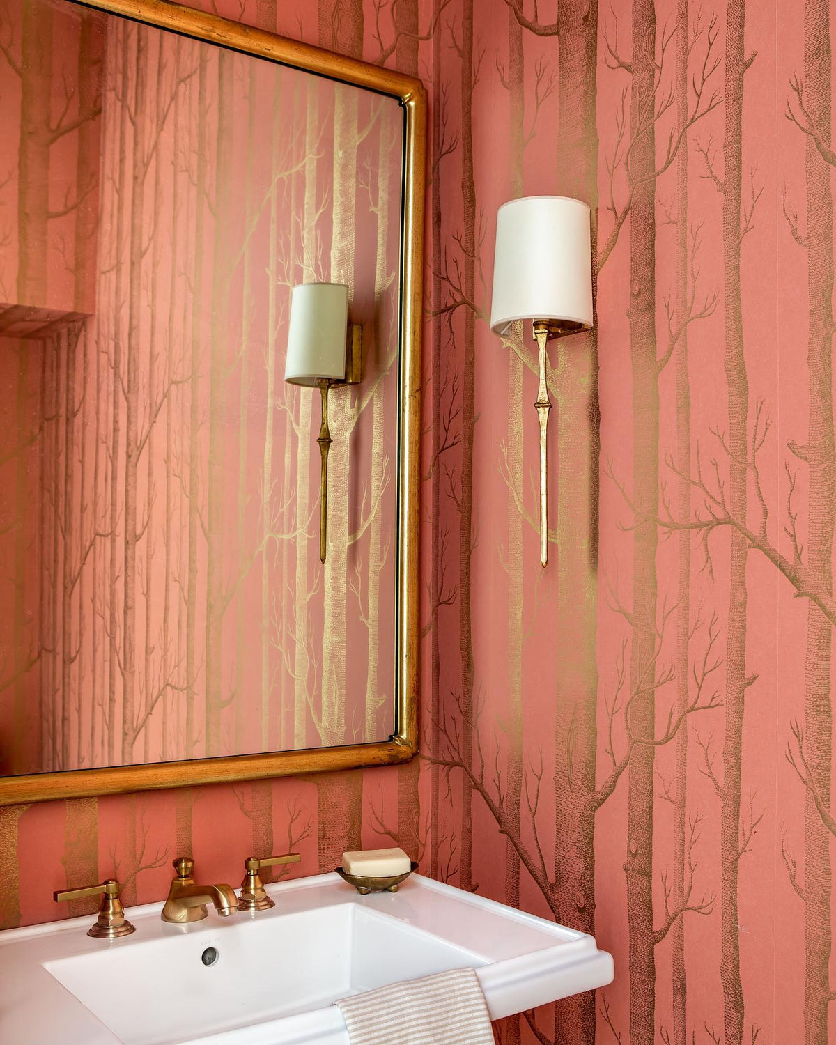 Reneraria Wall Lamp