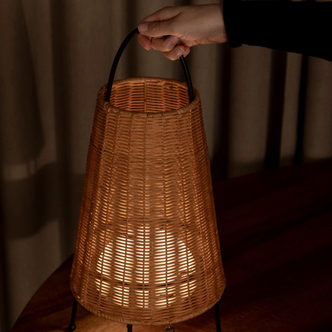 Ravora Coastal Table Lamp