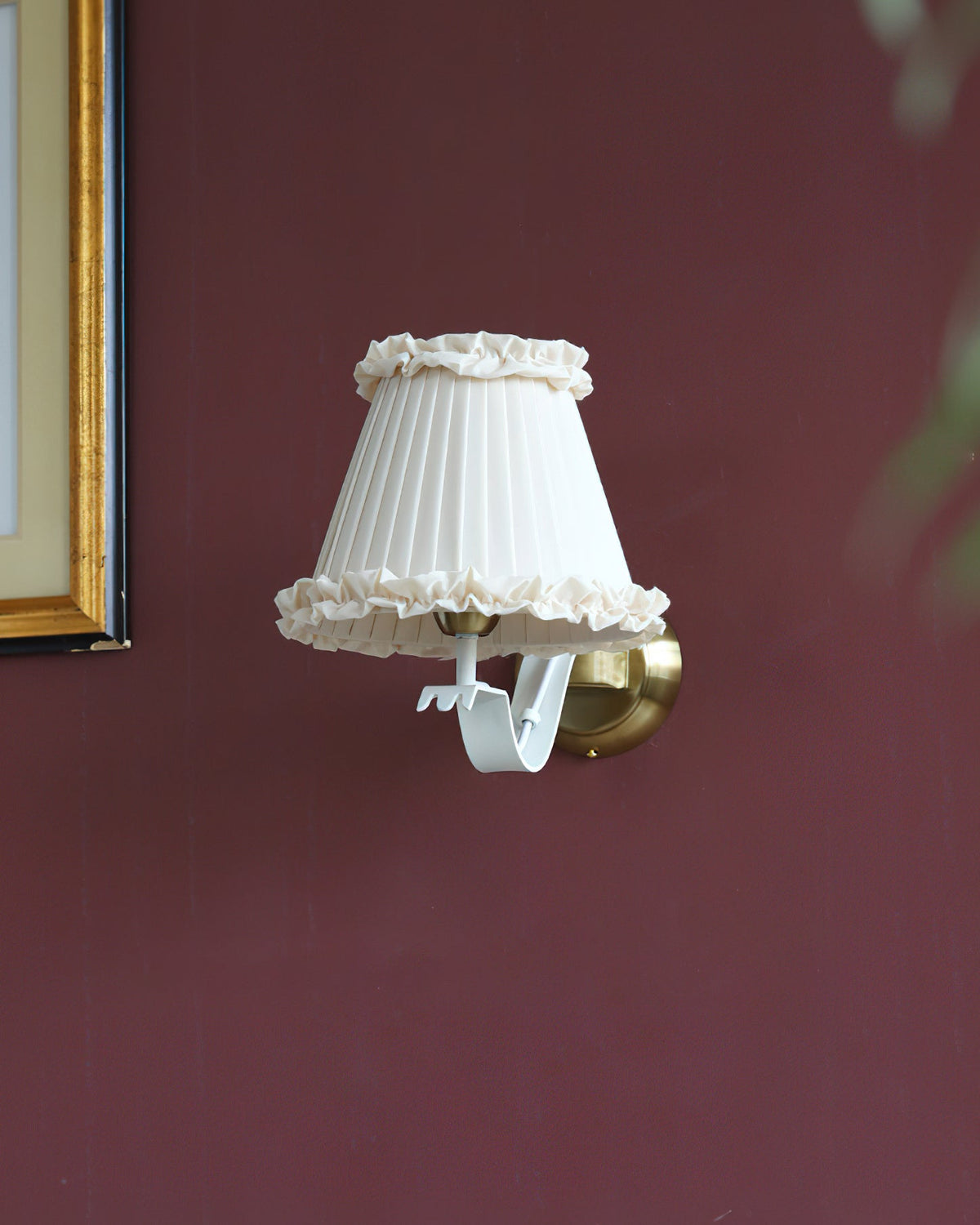 Rosabelle Ruffle Wall Sconce
