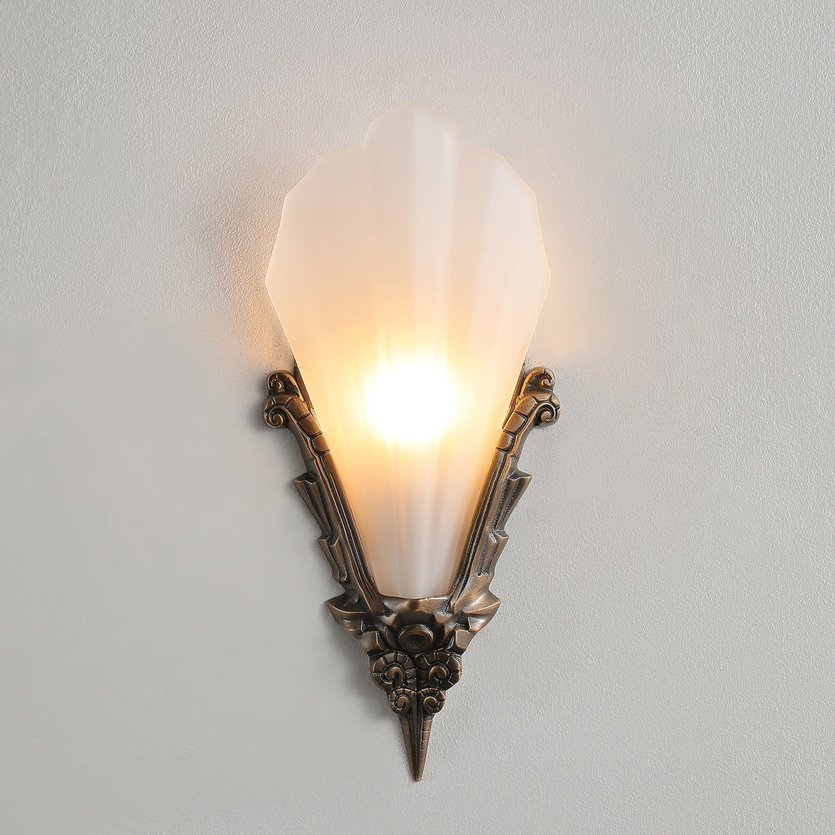 Sorivaine Sconce