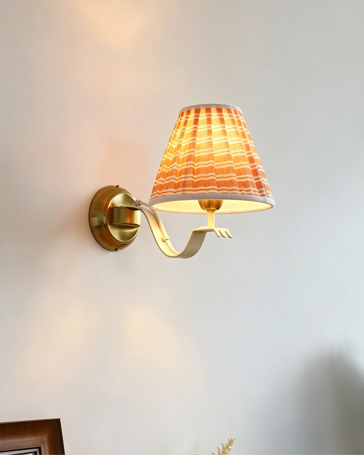 Terioraya Wall Sconce