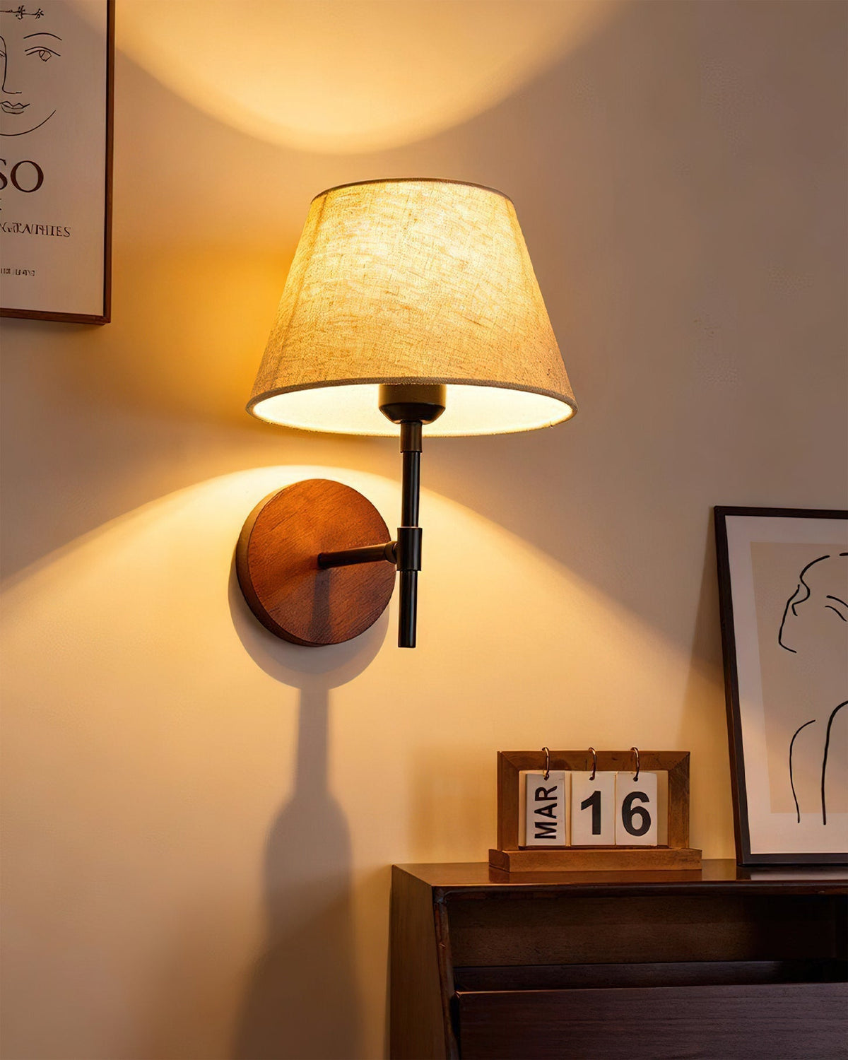 Velieria Wall Light