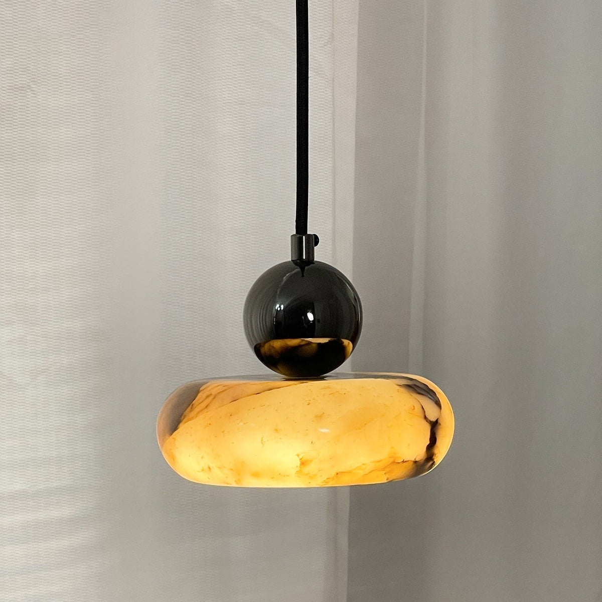 Ridge Marble Pendant Lamp