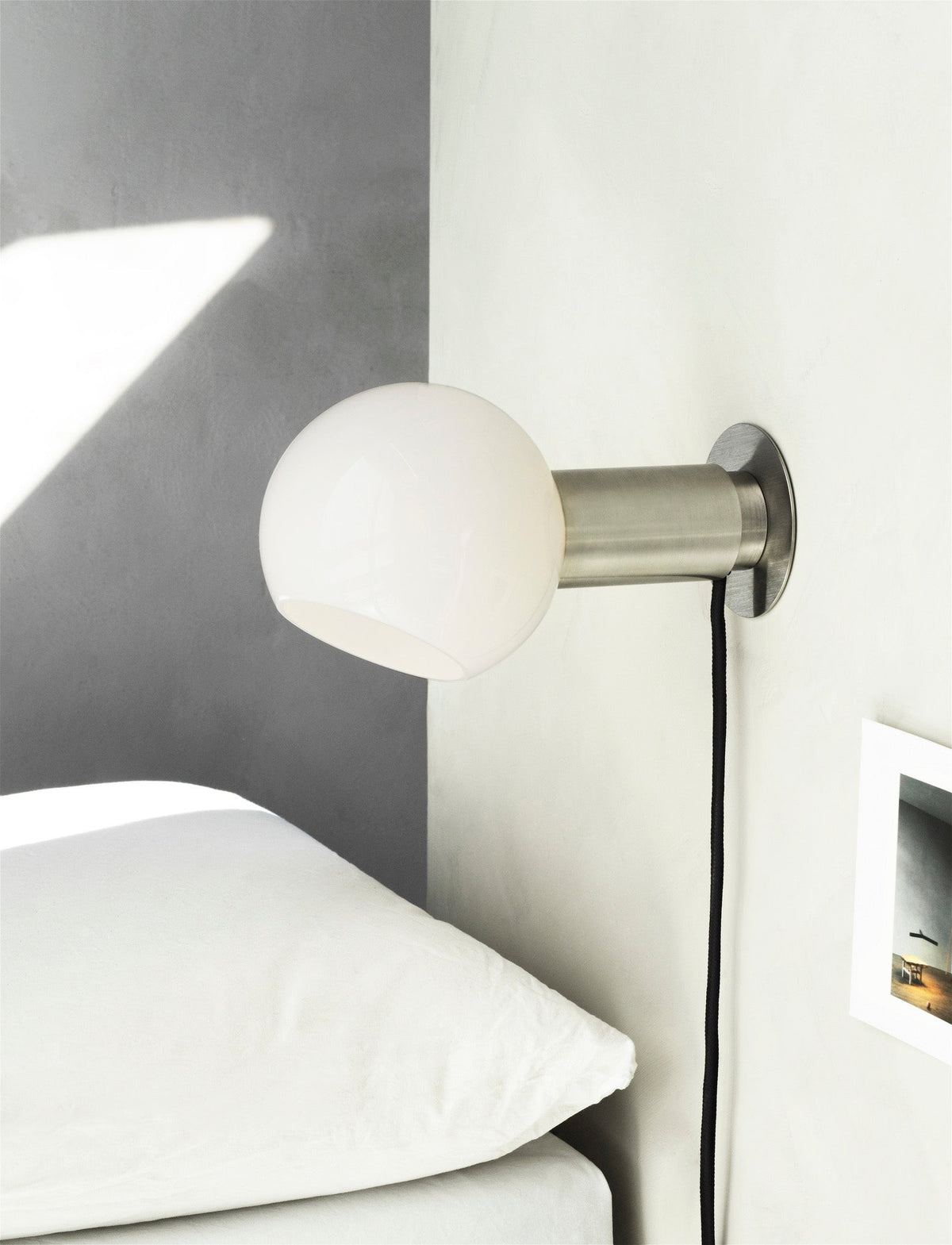 Veloielle Wall Lamp