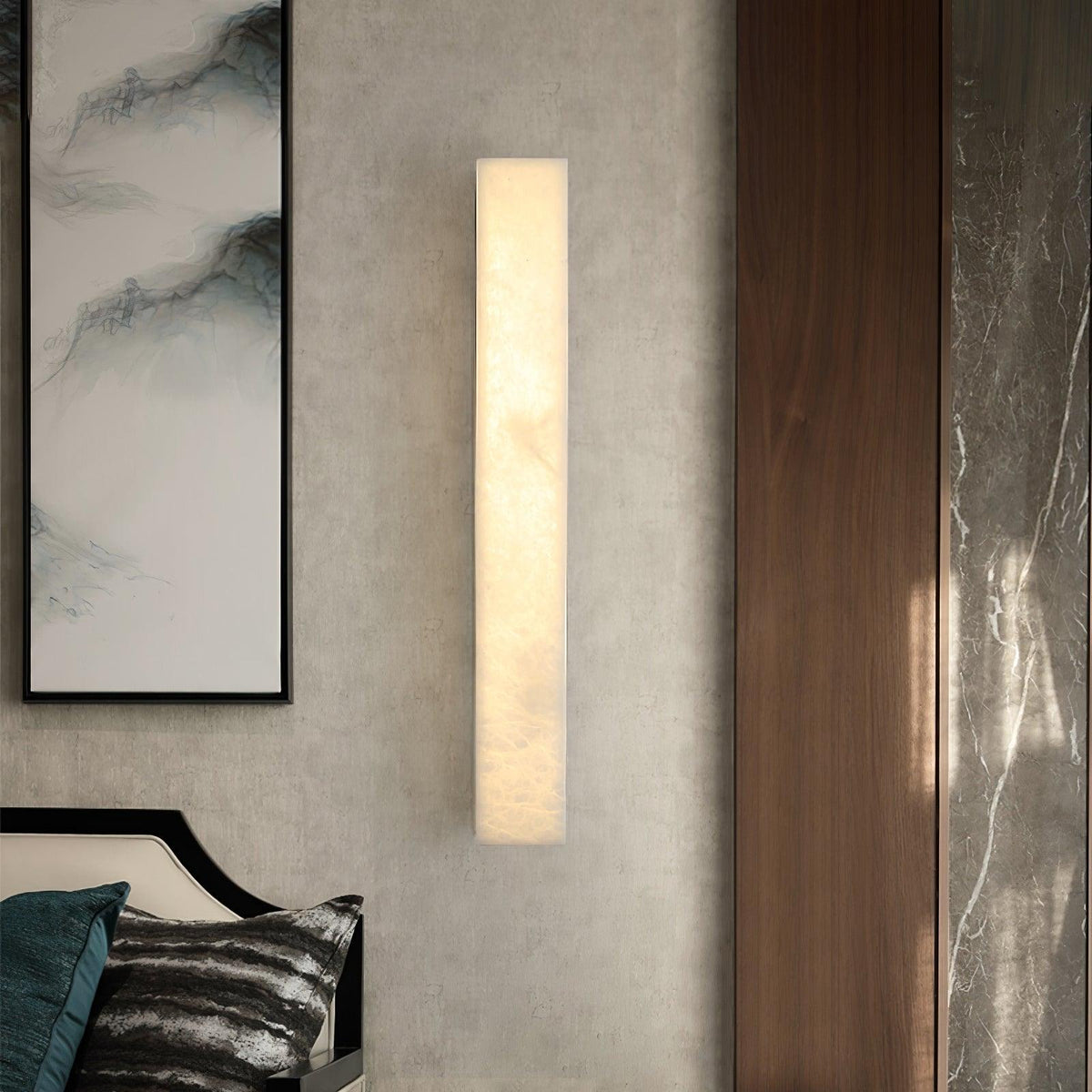 Menepuk Linear Brass Alabaster Wall Lamp