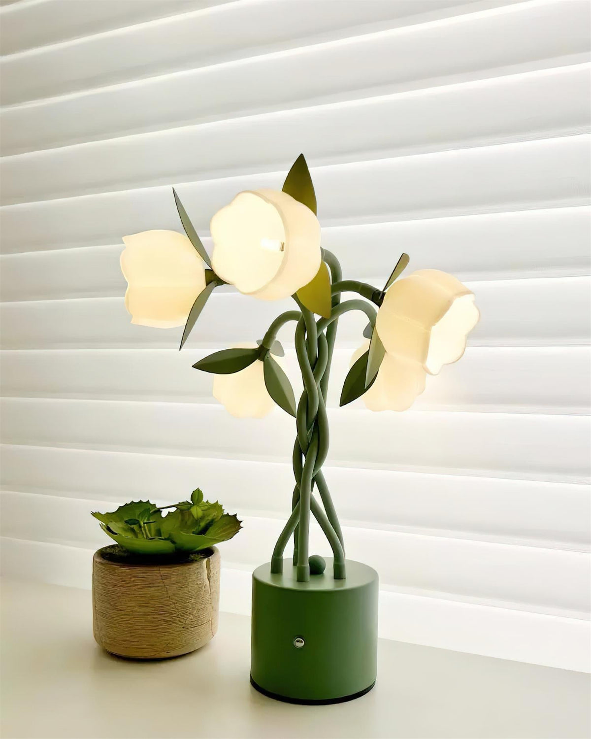 Norisella Table Lamp