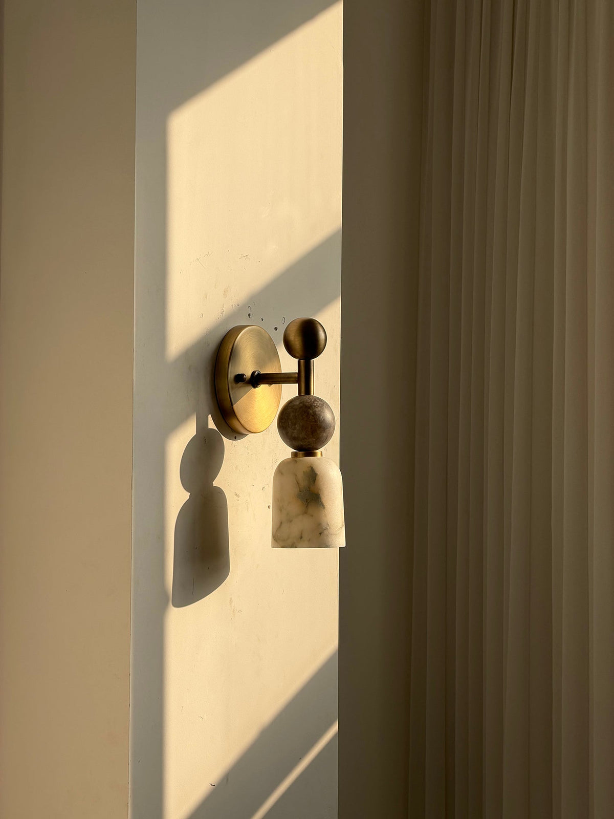 Serafin Alabaster Wall Lamp