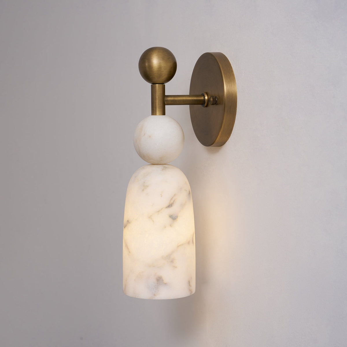 Serafin Alabaster Wall Lamp