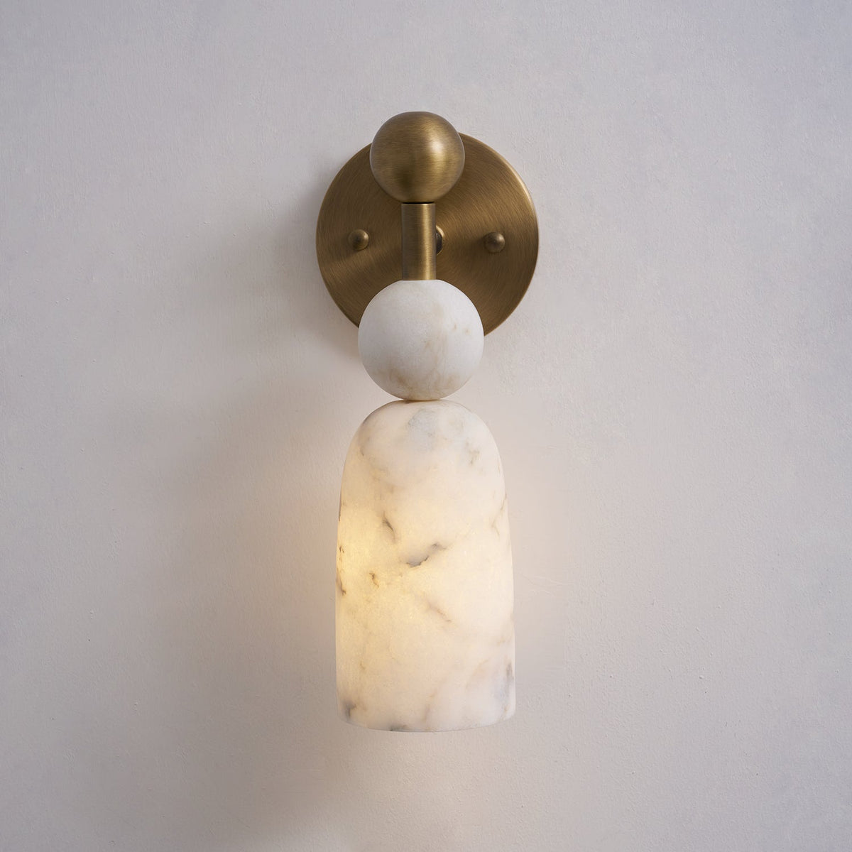 Serafin Alabaster Wall Lamp