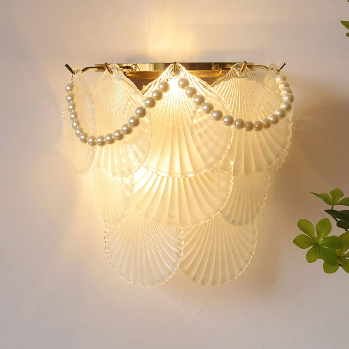 Perlora Wall Lamp