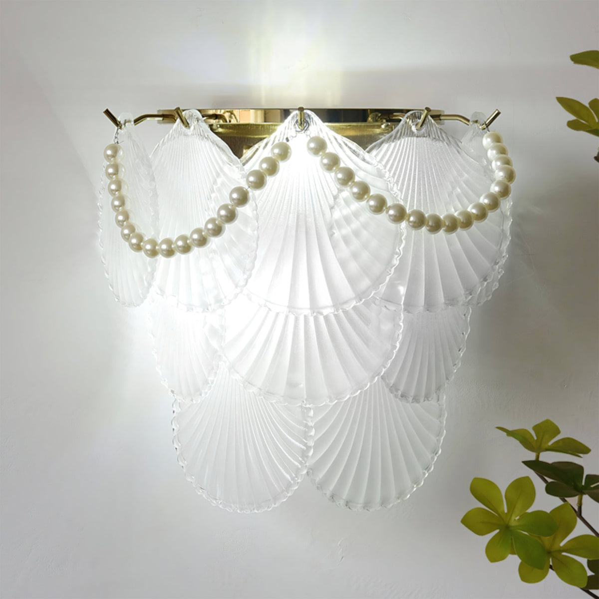 Perlora Wall Lamp