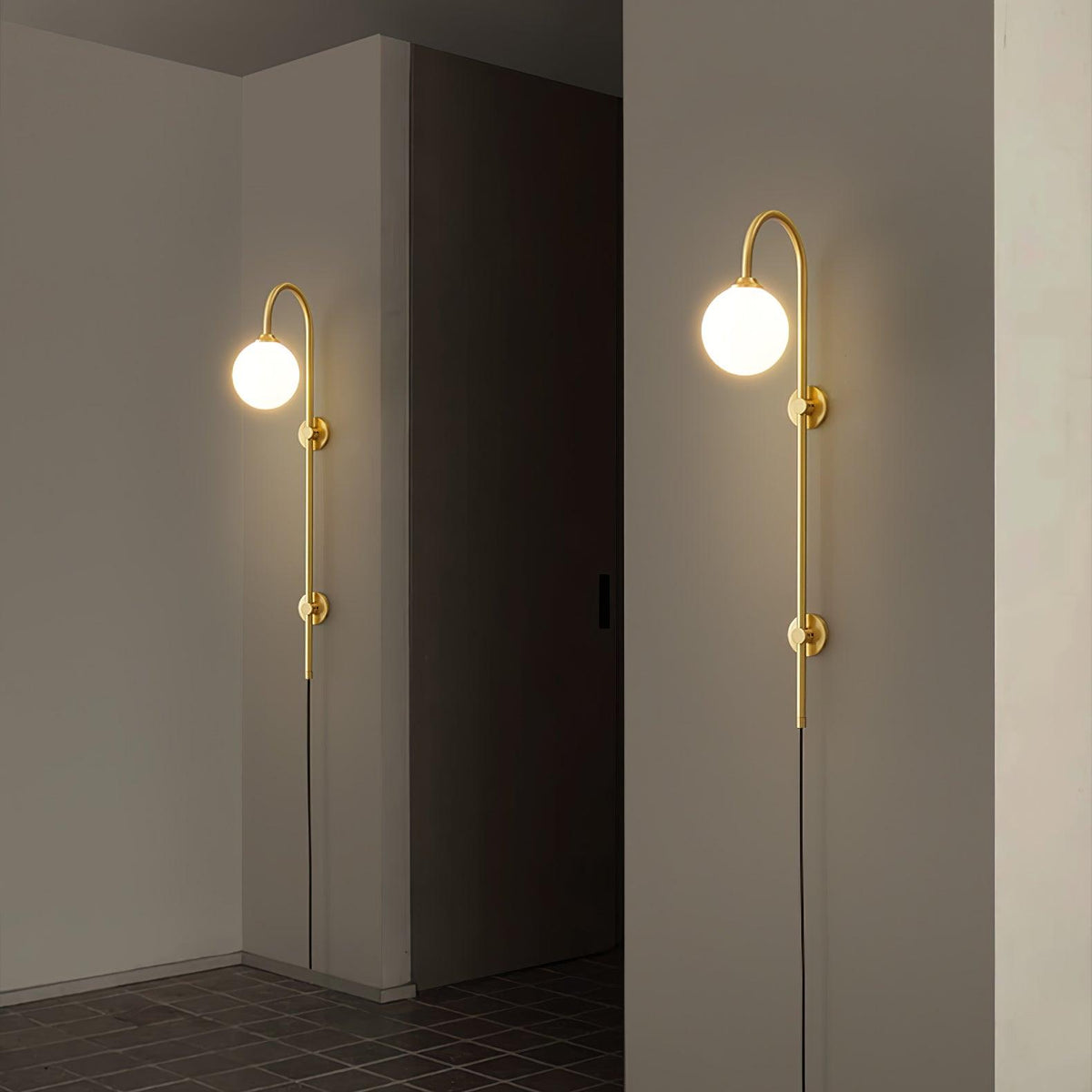 Solenne Globe Brass Plug-in Wall Sconce