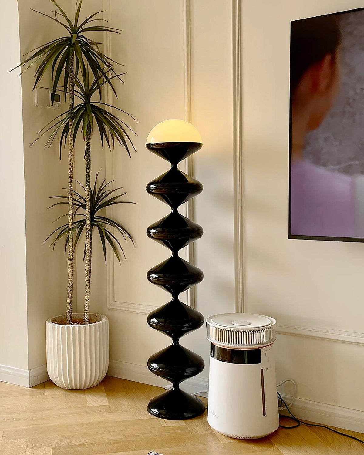 Noreriella Floor Lamp
