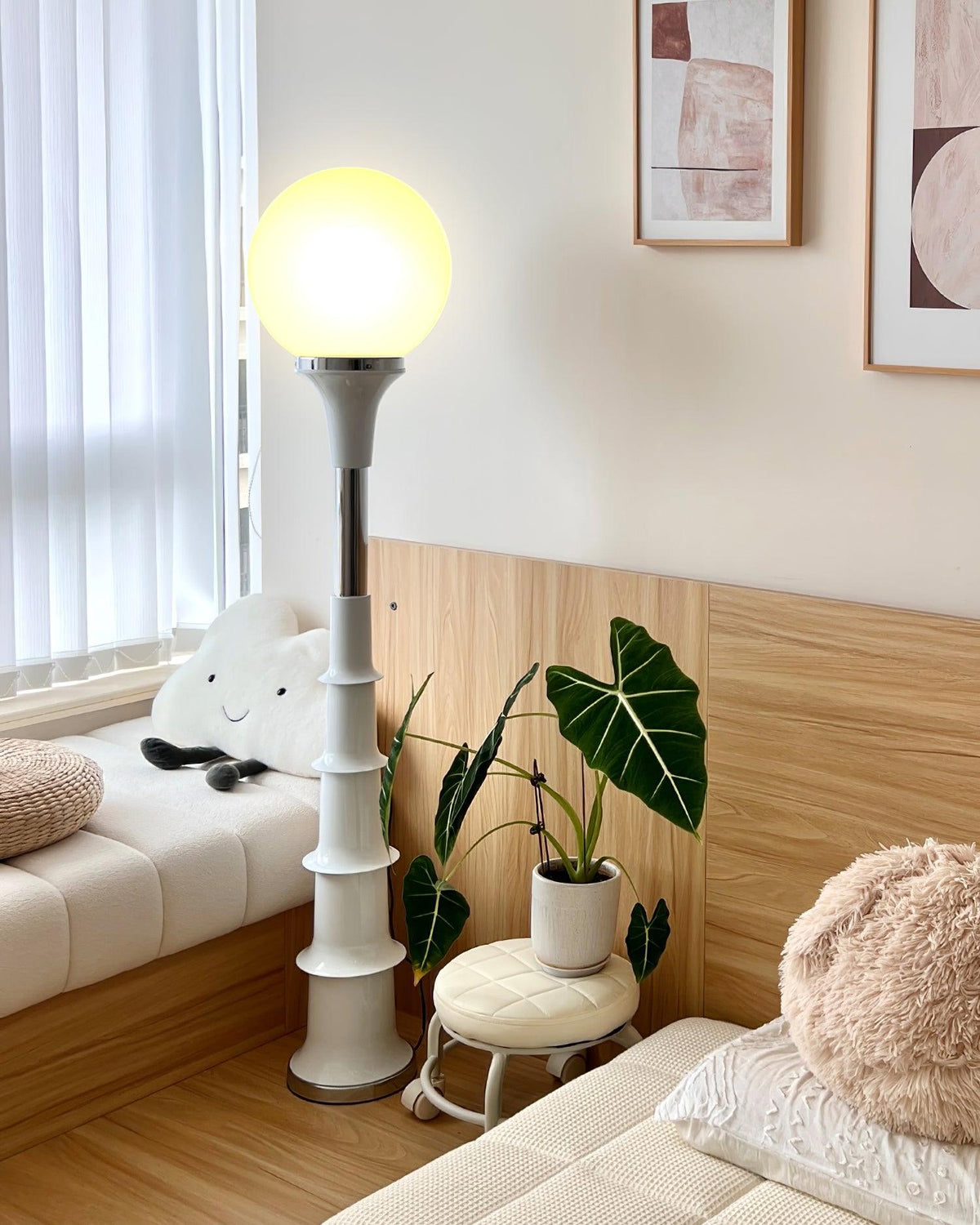 Selivaya Floor Lamp