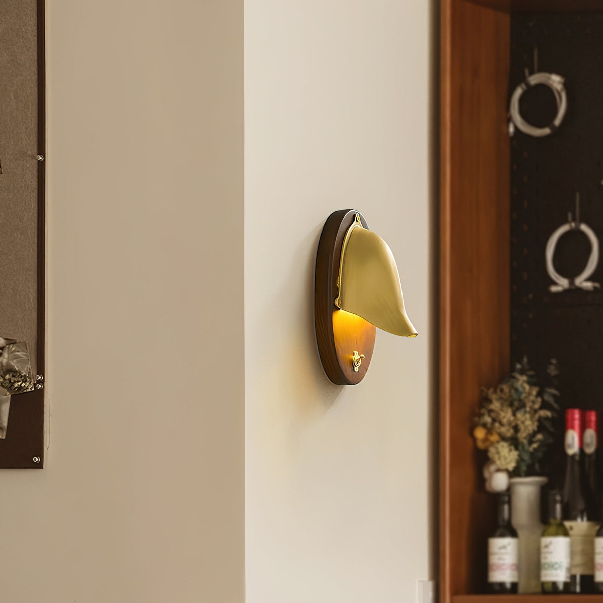 Aurev Ovale Wall Lamp
