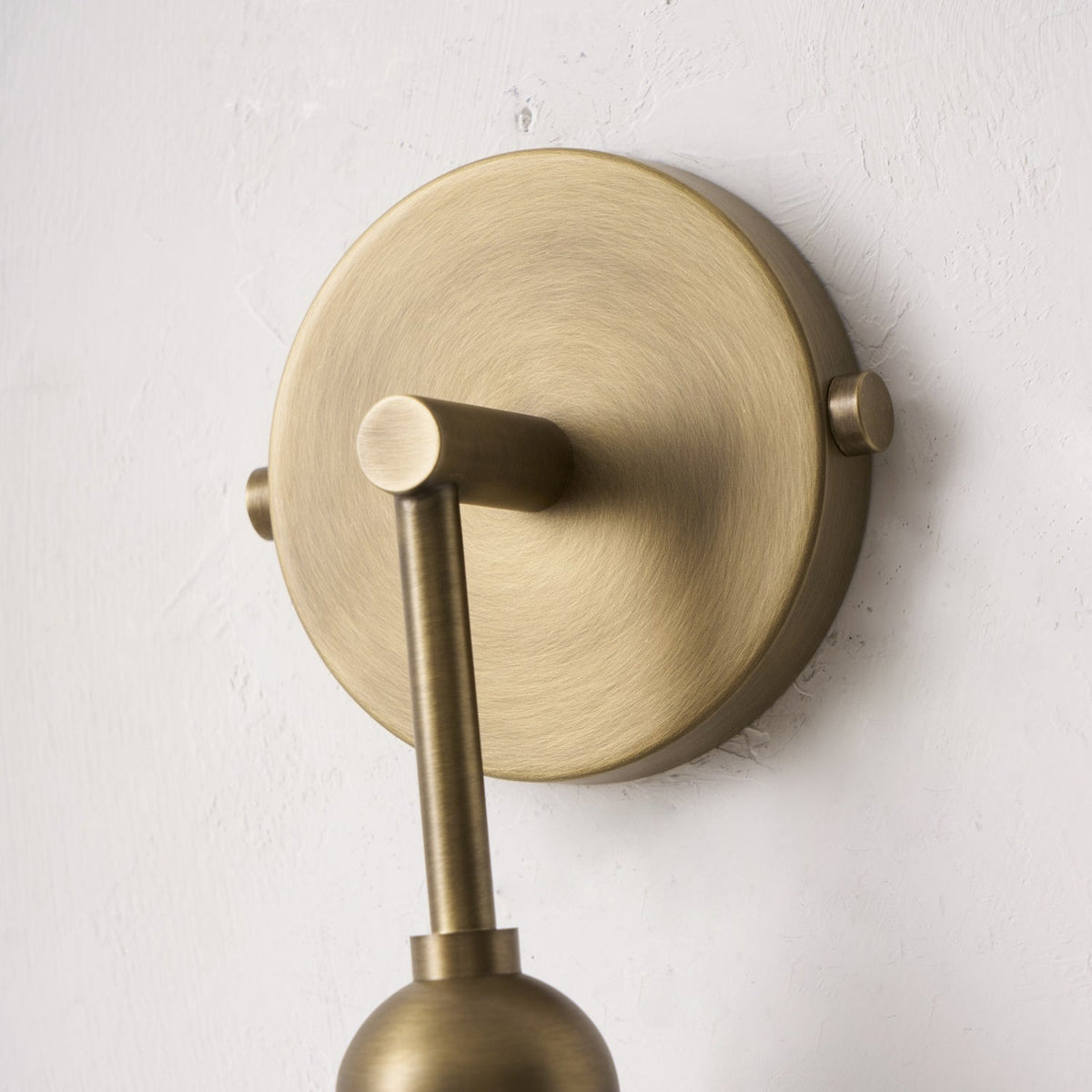 Alvire Alabaster Wall Lamp