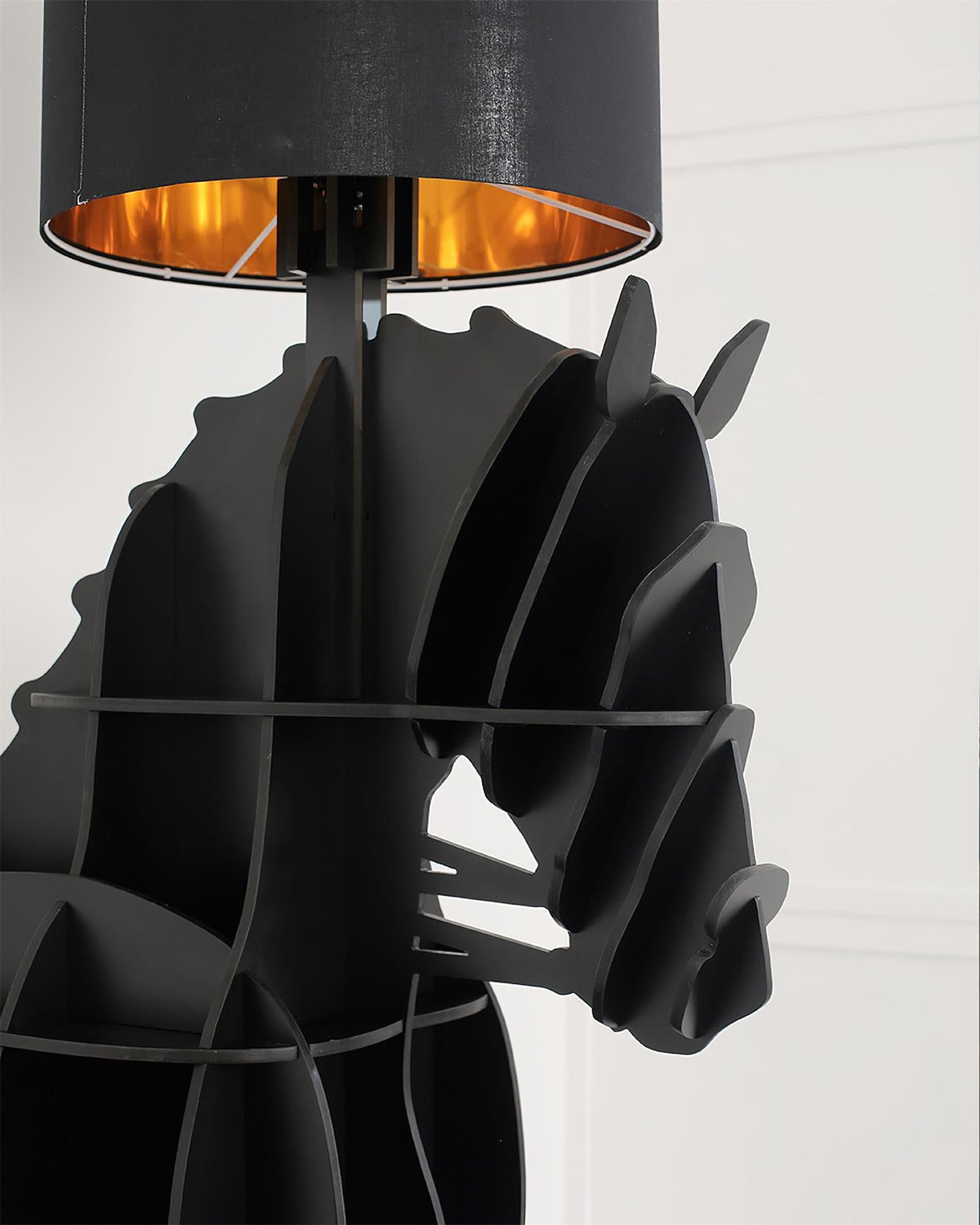 Aveninira Floor Lamp