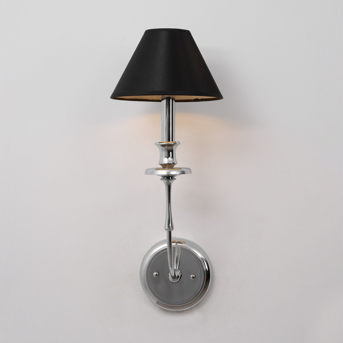 Viraarine Wall Lamp