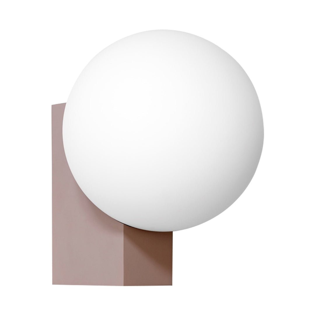 Vantheir Wall Lamp