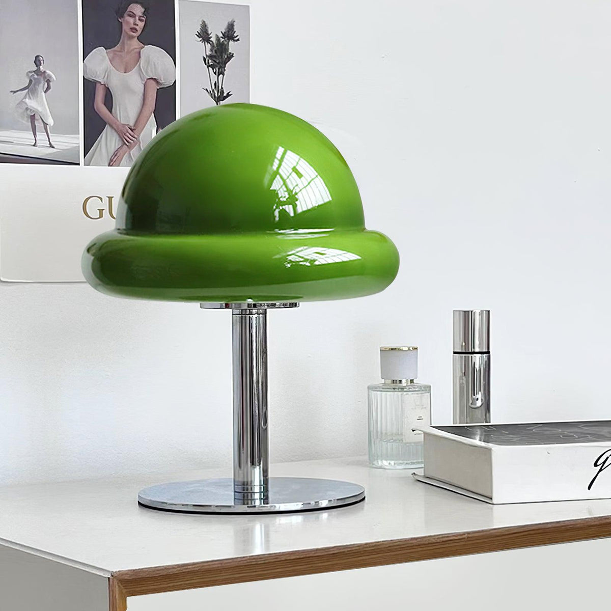 Eirisella Glass Table Lamp