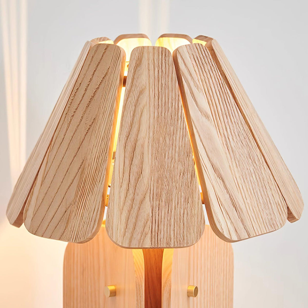 Kubec Table Lamp