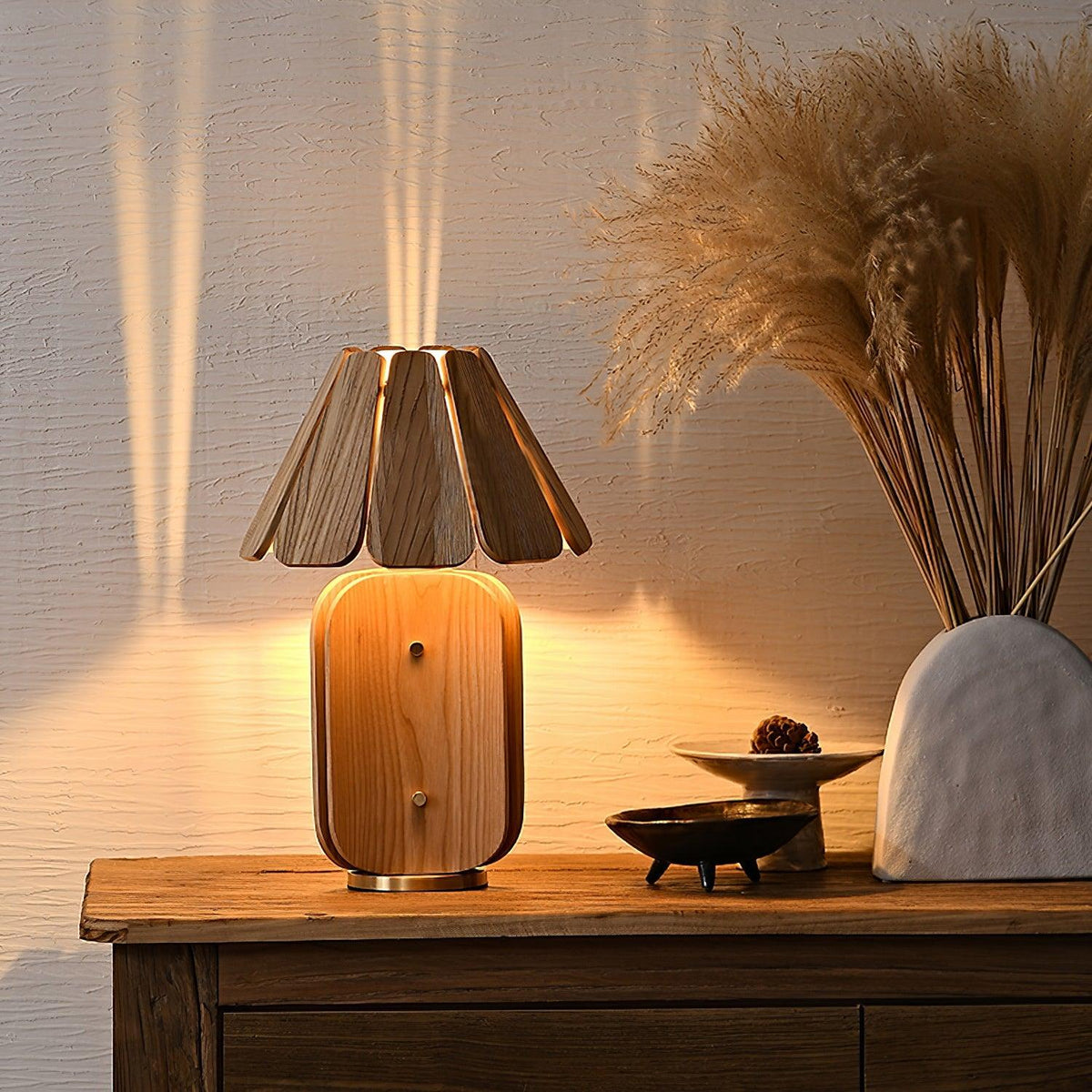 Kubec Table Lamp