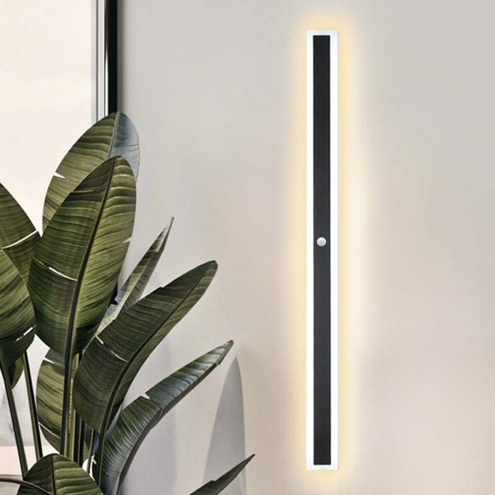 Virex Linear Outdoor Wall Lamp-Relic Pieces