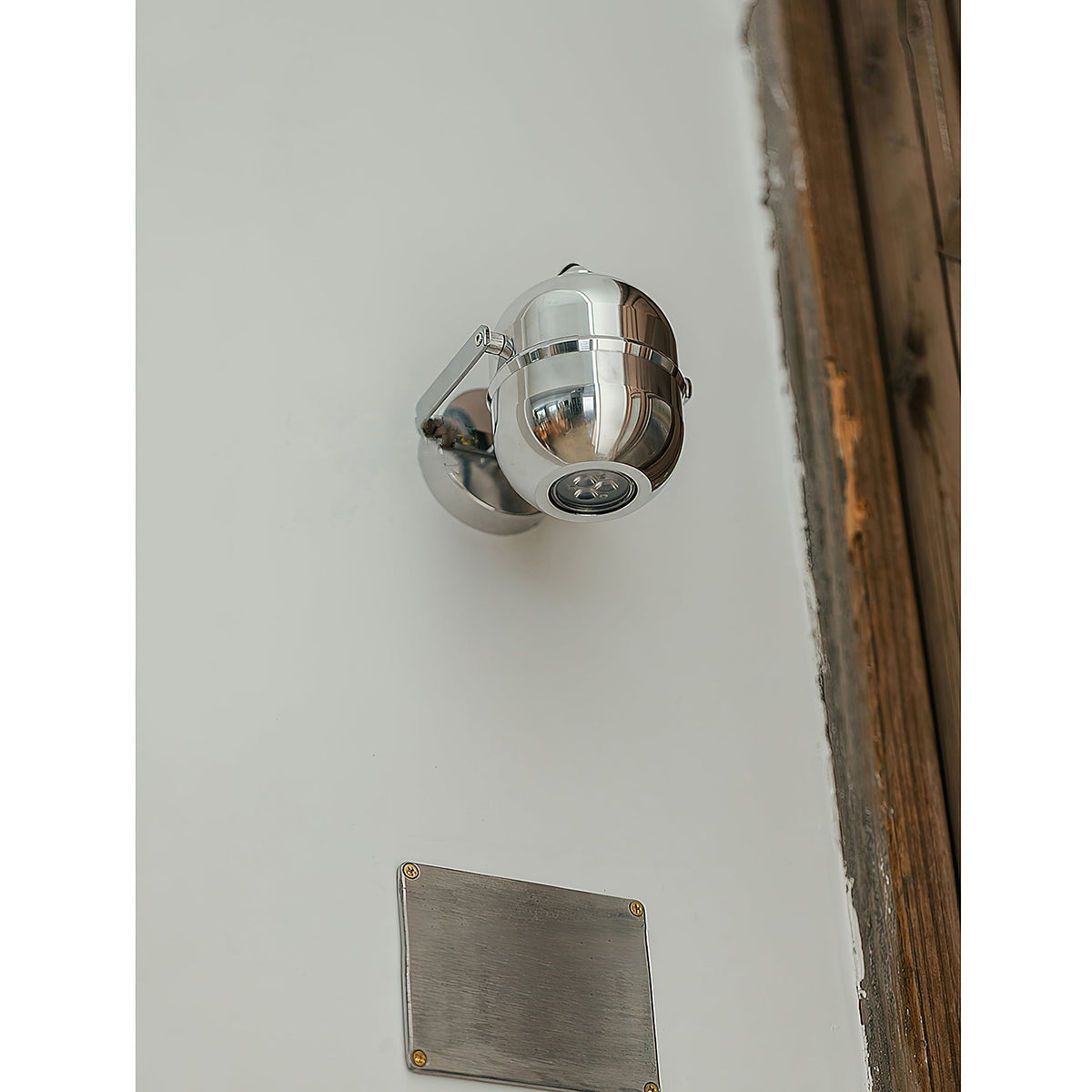 Laito Wall Lamp