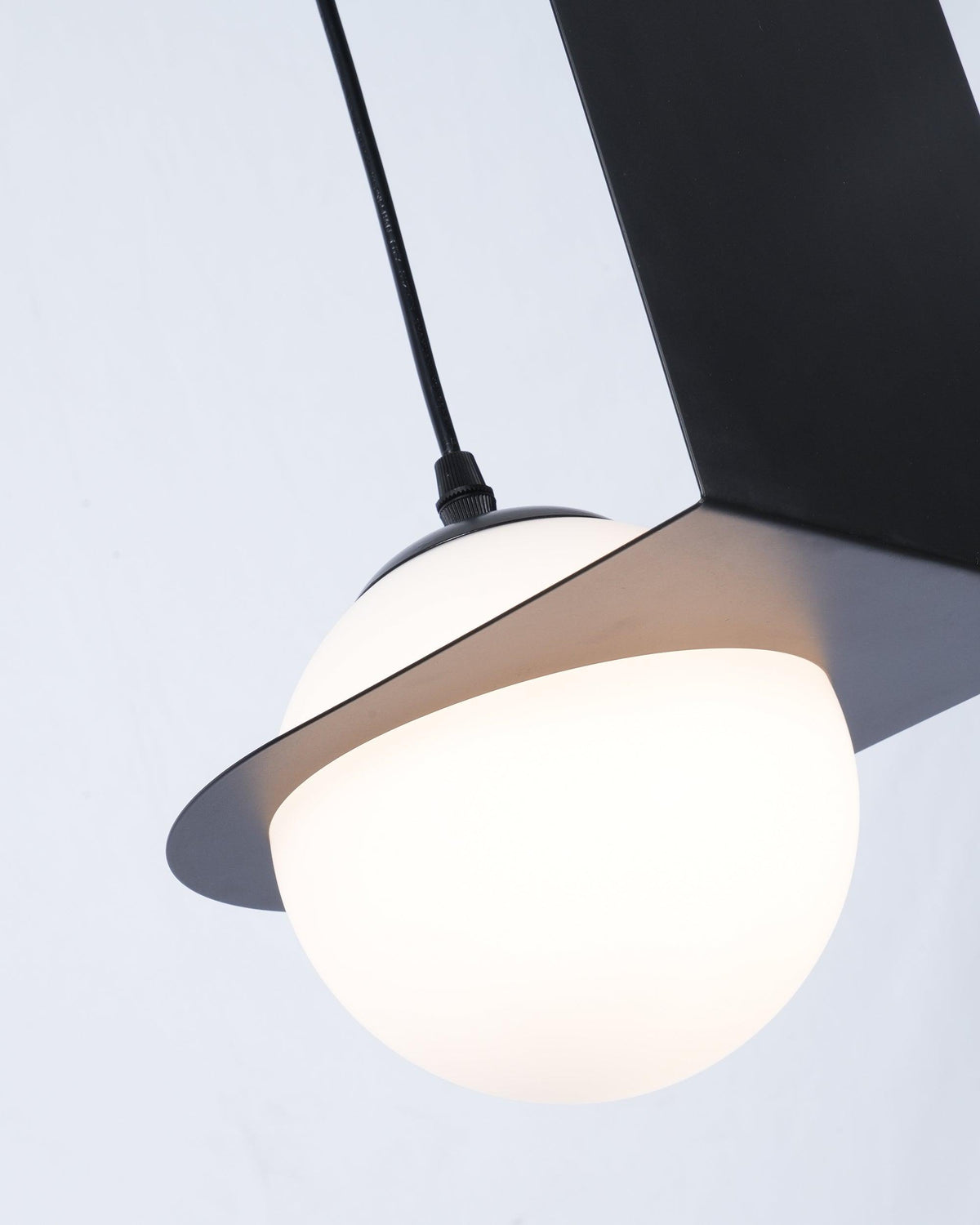 Jedokun Black Glass Pendant Lamp