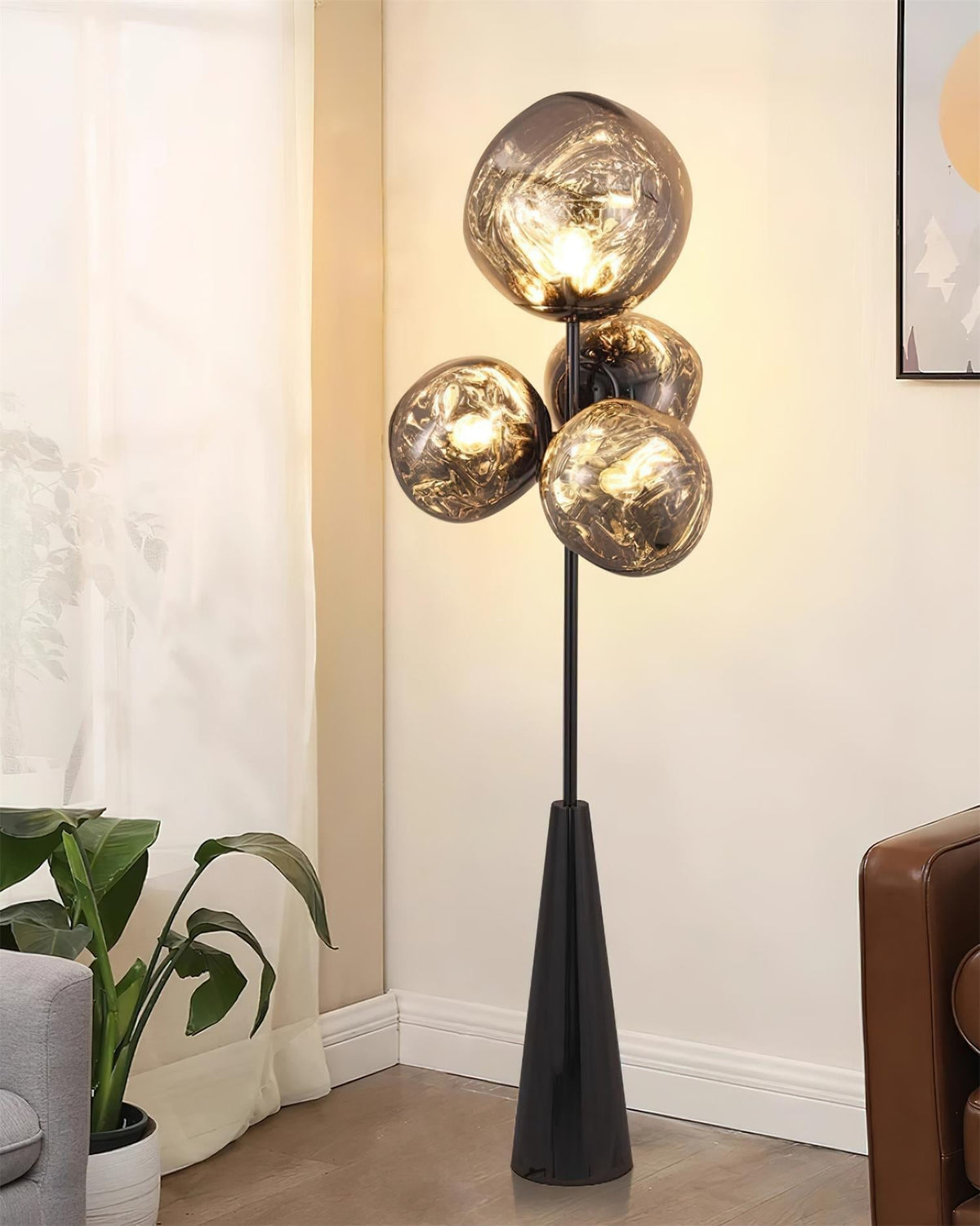 Elaanielle Floor Lamp
